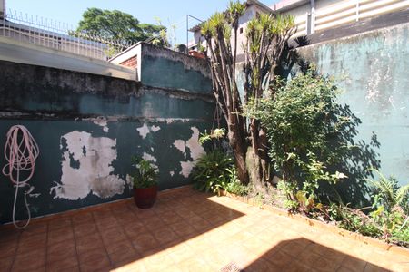 Casa à venda com 142m², 3 quartos e 2 vagasQuintal