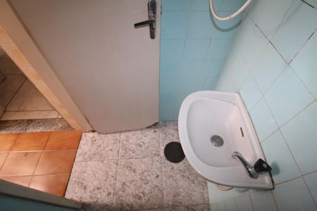 Casa à venda com 142m², 3 quartos e 2 vagasBanheiro 3