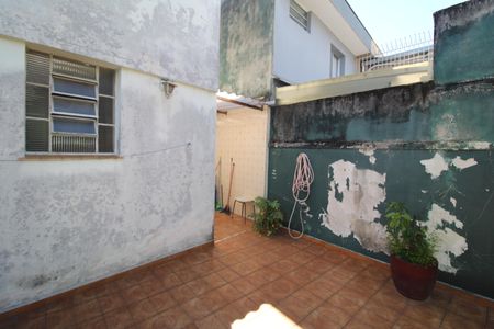 Casa à venda com 142m², 3 quartos e 2 vagasQuintal