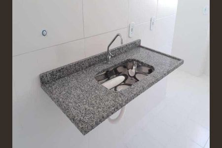 Casa de Condomínio à venda com 2 quartos, 53m² em Jardim Sulacap, Rio de Janeiro