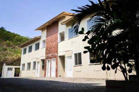 Casa de condomínio à venda com 53m², 2 quartos e 1 vaga