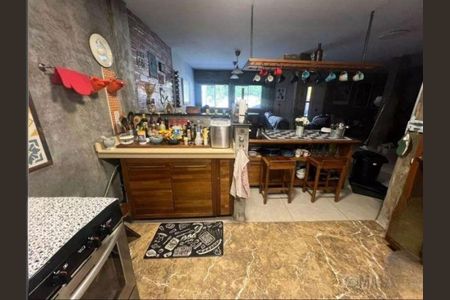 Casa à venda com 5 quartos, 331m² em Vila Valqueire, Rio de Janeiro