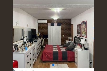 Casa à venda com 5 quartos, 331m² em Vila Valqueire, Rio de Janeiro