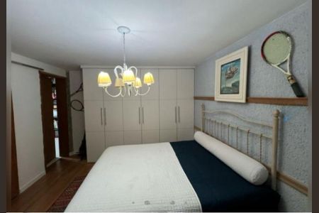 Casa à venda com 5 quartos, 331m² em Vila Valqueire, Rio de Janeiro