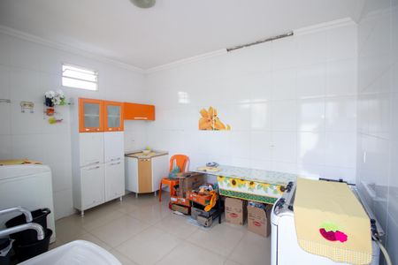 Casa para alugar com 265m², 2 quartos e 2 vagasCozinha e Área de Serviço