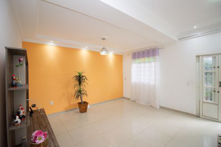 Casa para alugar com 265m², 2 quartos e 2 vagasSala