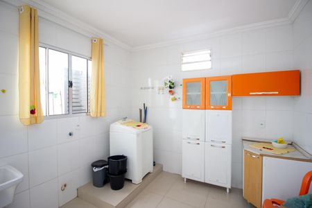 Casa para alugar com 265m², 2 quartos e 2 vagasCozinha e Área de Serviço