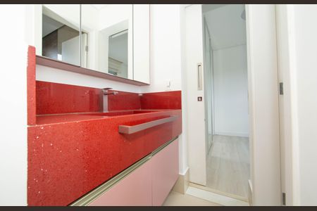 Apartamento à venda com 240m², 4 quartos e 3 vagasBANHEIRO1