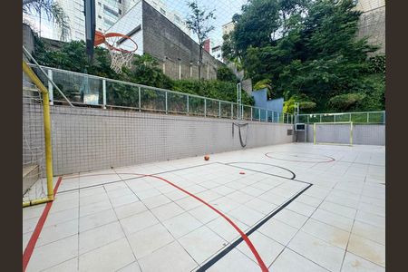 Apartamento à venda com 240m², 4 quartos e 3 vagasQUADRA