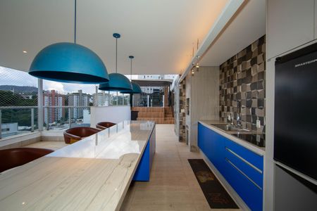 Apartamento à venda com 240m², 4 quartos e 3 vagasCOBERTURA