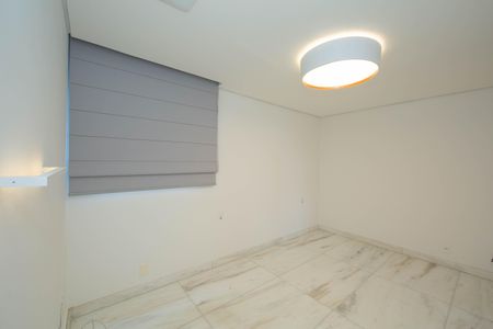 Apartamento à venda com 240m², 4 quartos e 3 vagasQUARTO4