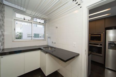 Apartamento à venda com 240m², 4 quartos e 3 vagasAREA DE SERVICO