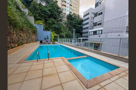 Apartamento à venda com 240m², 4 quartos e 3 vagasPISCINA