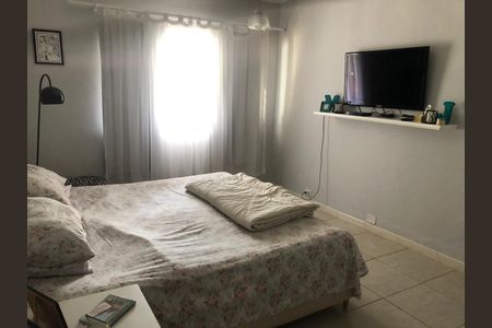 Casa à venda com 4 quartos, 720m² em Vila Valqueire, Rio de Janeiro