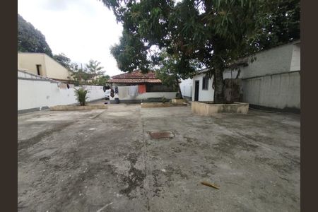 Casa à venda com 3 quartos, 173m² em Jardim Sulacap, Rio de Janeiro