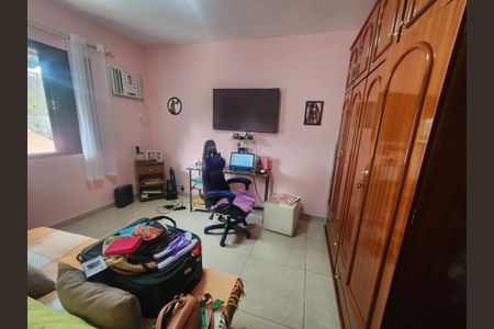 Casa à venda com 4 quartos, 250m² em Realengo, Rio de Janeiro