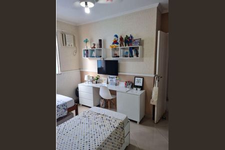 Casa à venda com 3 quartos, 220m² em Vila Valqueire, Rio de Janeiro