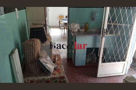 Casa à venda com 200m², 3 quartos e 2 vagas