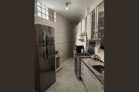 Casa à venda com 3 quartos, 184m² em Cidade Dutra, São Paulo