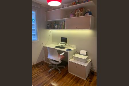 Apartamento à venda com 94m², 3 quartos e 2 vagasQuarto