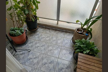 Apartamento à venda com 80m², 2 quartos e 1 vagaVaranda