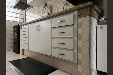 Apartamento à venda com 80m², 2 quartos e 1 vagaCozinha