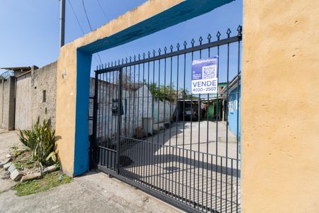 Casa à venda com 200m², 2 quartos e 6 vagasFachada