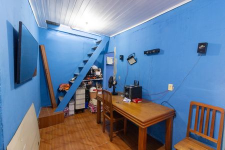 Casa à venda com 200m², 2 quartos e 6 vagasSala
