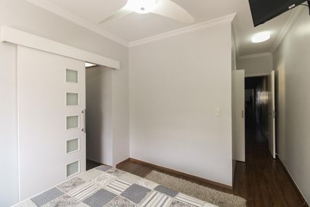 Casa à venda com 170m², 3 quartos e 2 vagas Casa à venda com 170m², 3 quartos e 2 vagasSuíte