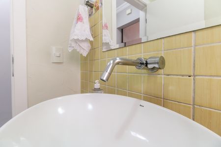 Casa à venda com 170m², 3 quartos e 2 vagas Casa à venda com 170m², 3 quartos e 2 vagasLavabo