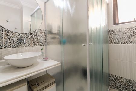 Casa à venda com 170m², 3 quartos e 2 vagas Casa à venda com 170m², 3 quartos e 2 vagasBanheiro Suíte