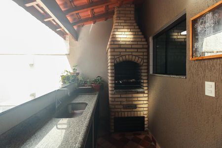 Casa à venda com 170m², 3 quartos e 2 vagas Casa à venda com 170m², 3 quartos e 2 vagasQuintal e Churrasqueira