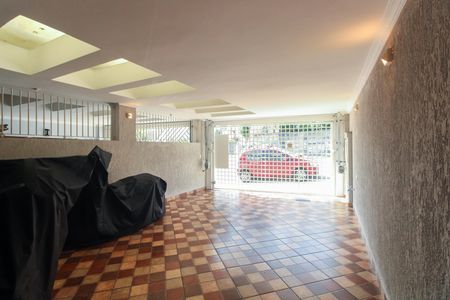 Casa à venda com 170m², 3 quartos e 2 vagas Casa à venda com 170m², 3 quartos e 2 vagasGaragem