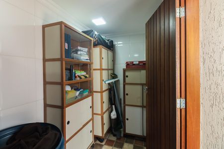 Casa à venda com 170m², 3 quartos e 2 vagas Casa à venda com 170m², 3 quartos e 2 vagasÁrea de Serviço
