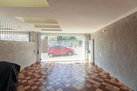 Casa à venda com 170m², 3 quartos e 2 vagas Casa à venda com 170m², 3 quartos e 2 vagasGaragem
