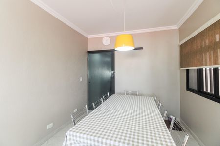 Casa à venda com 170m², 3 quartos e 2 vagas Casa à venda com 170m², 3 quartos e 2 vagasCozinha
