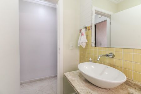 Casa à venda com 170m², 3 quartos e 2 vagas Casa à venda com 170m², 3 quartos e 2 vagasLavabo