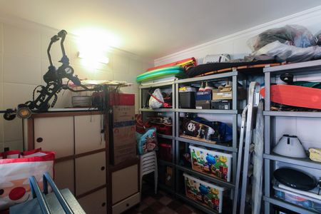 Casa à venda com 170m², 3 quartos e 2 vagas Casa à venda com 170m², 3 quartos e 2 vagasÁrea de Serviço - Quarto de Serviço