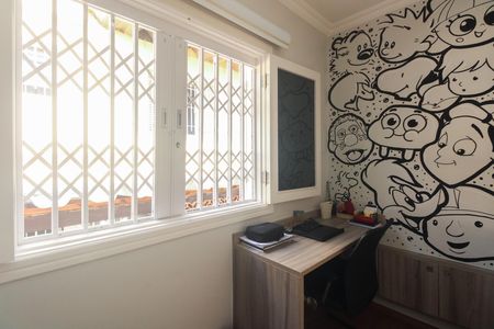 Casa à venda com 170m², 3 quartos e 2 vagas Casa à venda com 170m², 3 quartos e 2 vagasQuarto 1