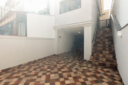 Casa à venda com 170m², 3 quartos e 2 vagas Casa à venda com 170m², 3 quartos e 2 vagasQuintal