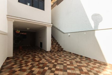 Casa à venda com 170m², 3 quartos e 2 vagas Casa à venda com 170m², 3 quartos e 2 vagasQuintal