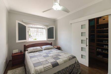 Casa à venda com 170m², 3 quartos e 2 vagas Casa à venda com 170m², 3 quartos e 2 vagasSuíte