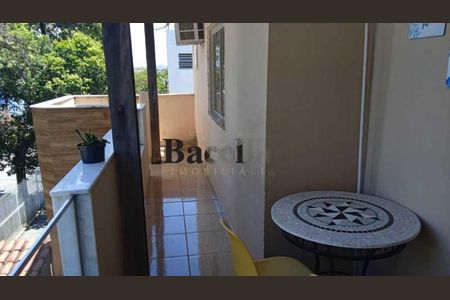 Casa à venda com 5 quartos, 250m² em Vila Valqueire, Rio de Janeiro