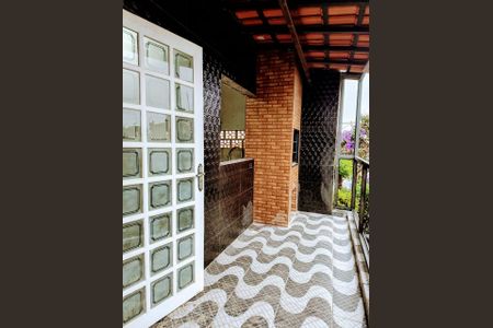 Casa à venda com 375m², 4 quartos e 3 vagasVaranda