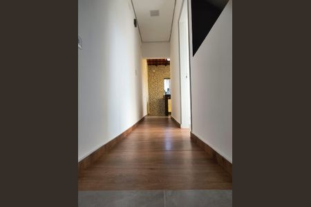Casa à venda com 375m², 4 quartos e 3 vagasCorredor
