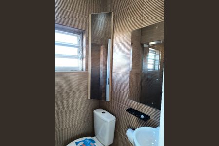 Casa à venda com 375m², 4 quartos e 3 vagasBanheiro