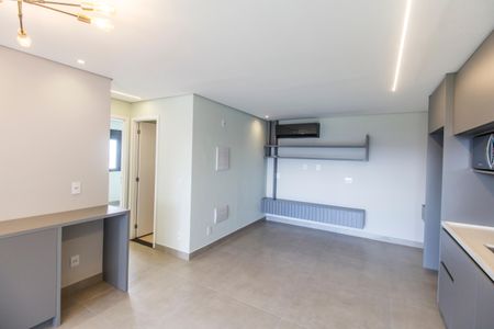 Sala  de apartamento para alugar com 3 quartos, 75m² em Tamboré, Barueri