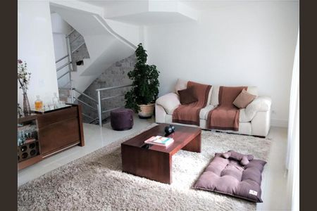 Casa à venda com 4 quartos, 206m² em Cidade Dutra, São Paulo
