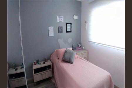 Casa à venda com 4 quartos, 206m² em Cidade Dutra, São Paulo
