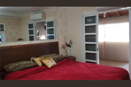 Casa à venda com 3 quartos, 125m² em Cidade Dutra, São Paulo